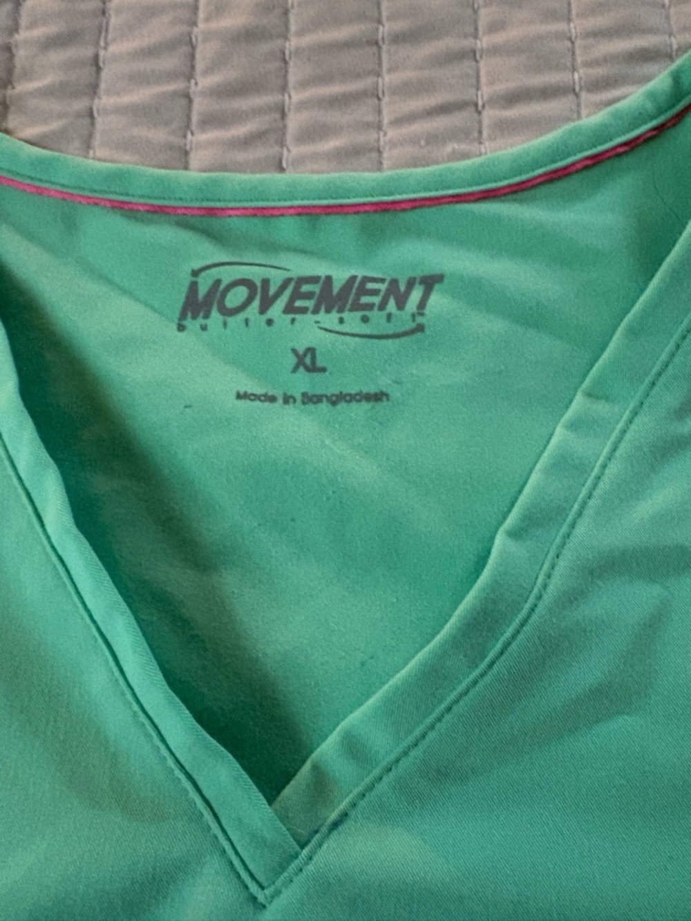 Movement Studio by Buttersoft Scrubs V-Neck Top in Bright Mint Green - Womens XL